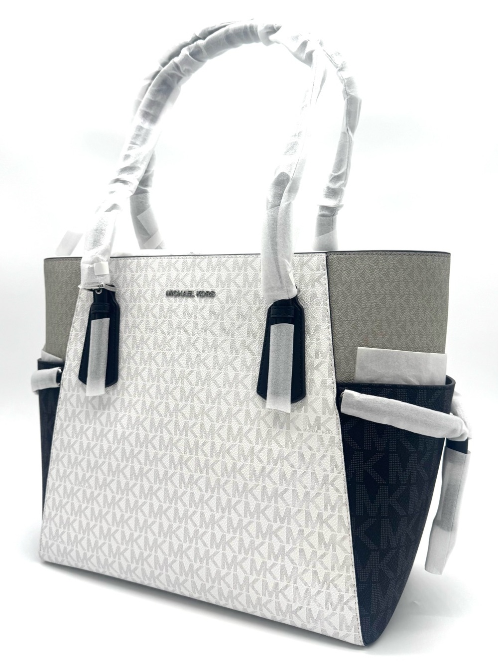 Michael Kors Voyager Large Color-Block Signature Logo Tote Bag-Optic White
